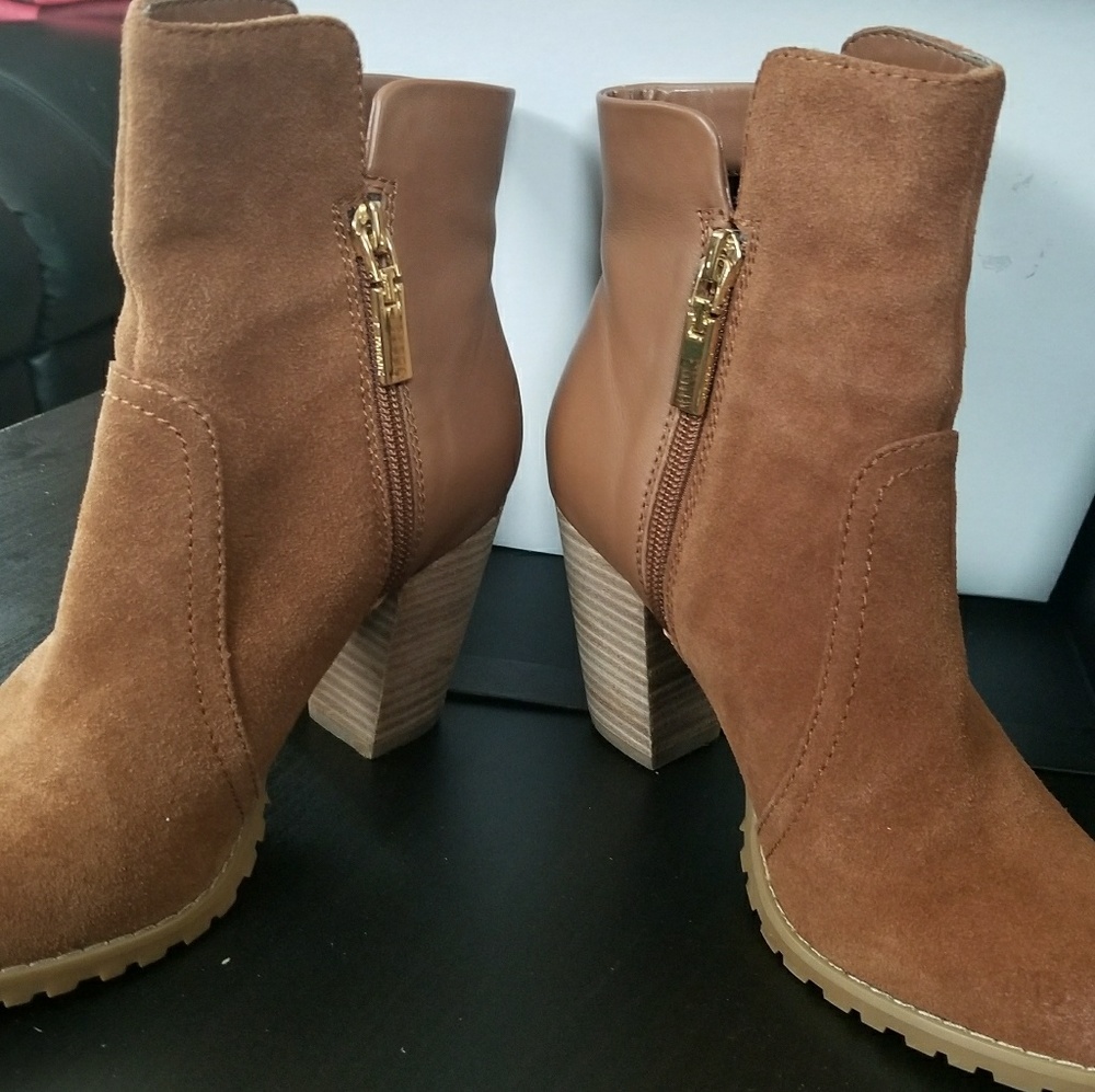 Tahari Cognac Boots